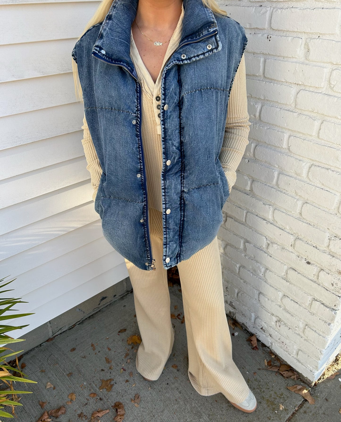 JESSICA V NECK TOP