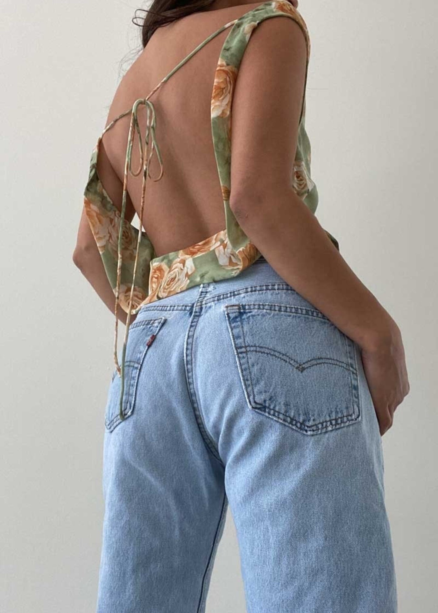90s FLORAL DROP BACK TOP