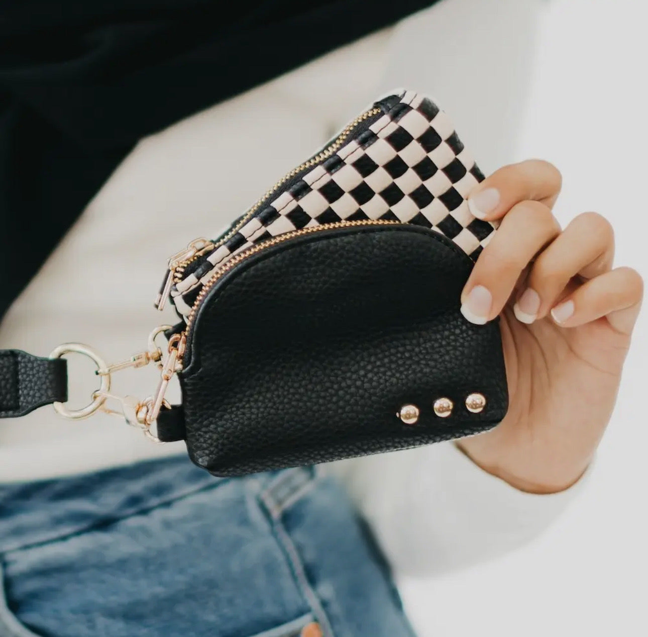 WONDERLUST WOVER DUEL POUCH WRISTLETS