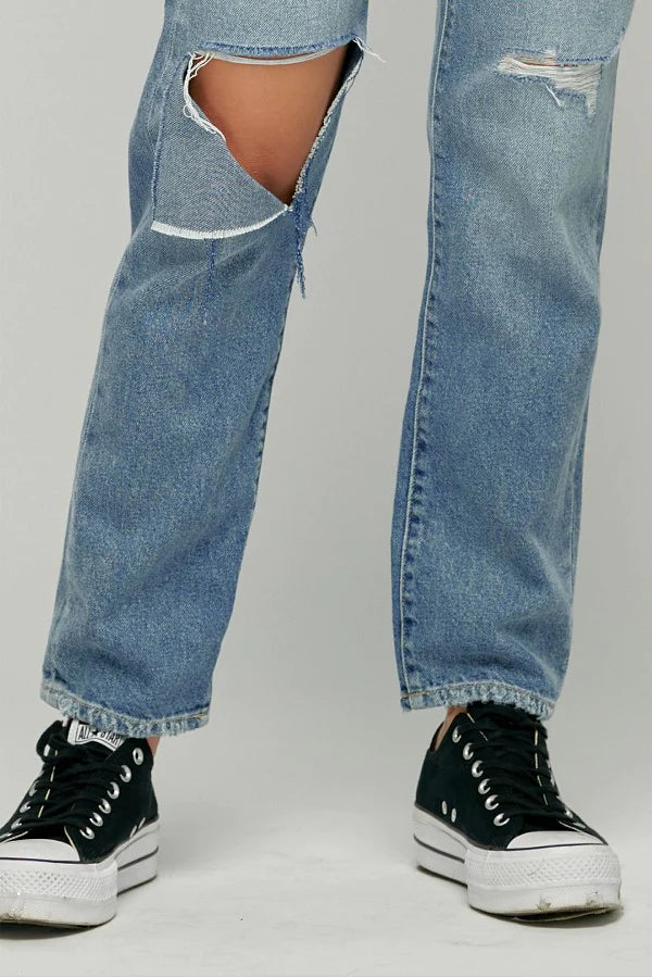 TRACEY MEDIUM WASH KNEE CUT STRAIGHT FIT