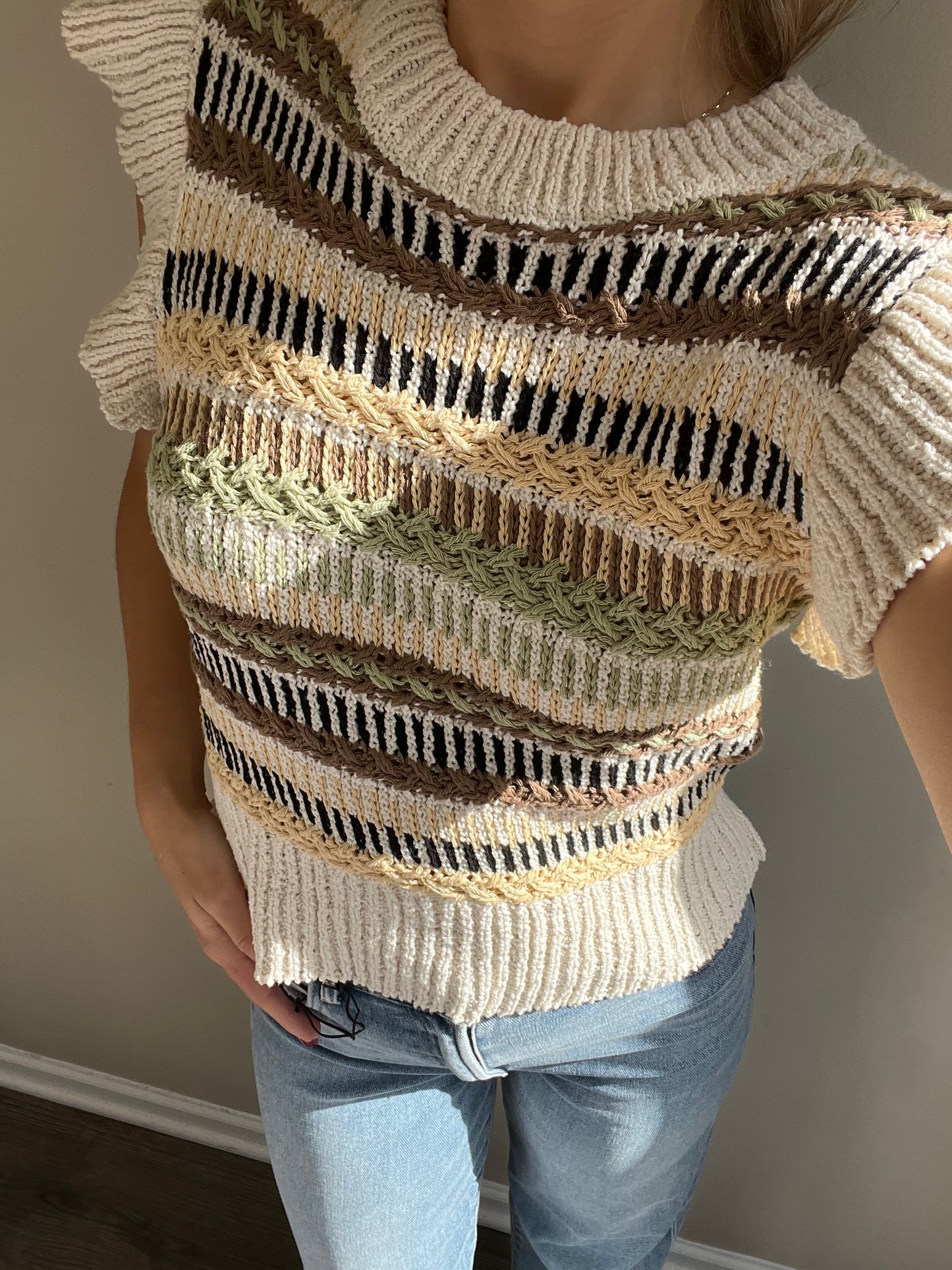 STRIPE FLUTTER SLEEVE SWEATER