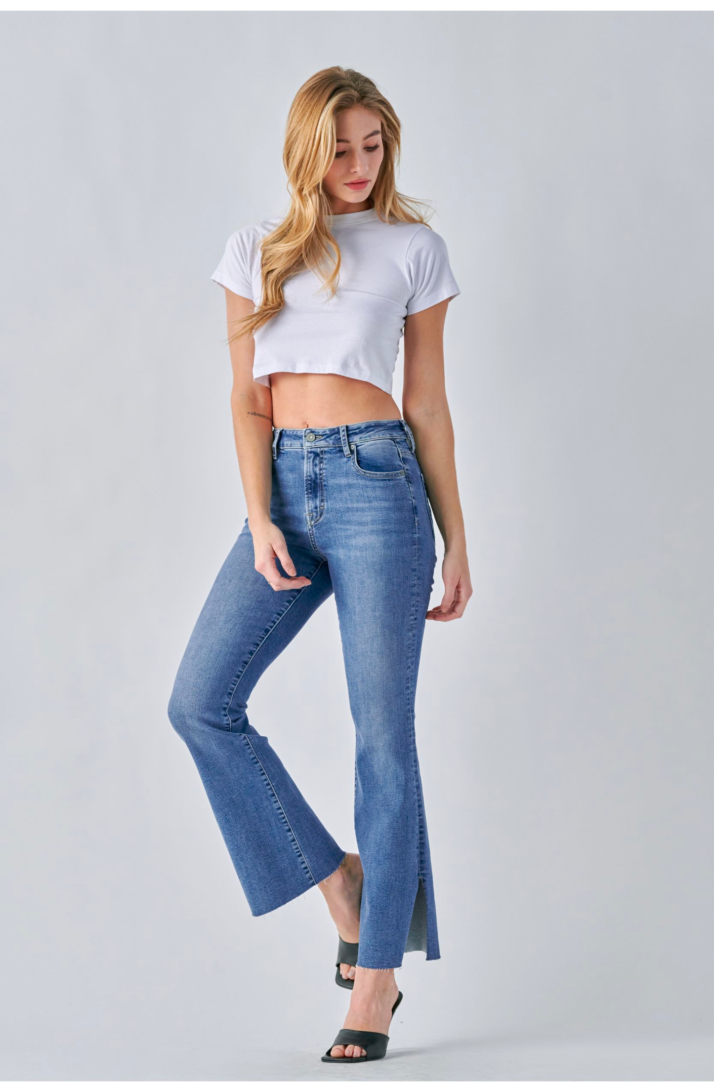 HAPPI FLARE SIDE SLIT JEANS