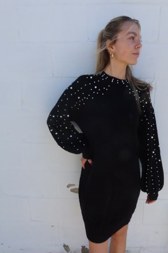 PEARL POINT SWEATER DRESS