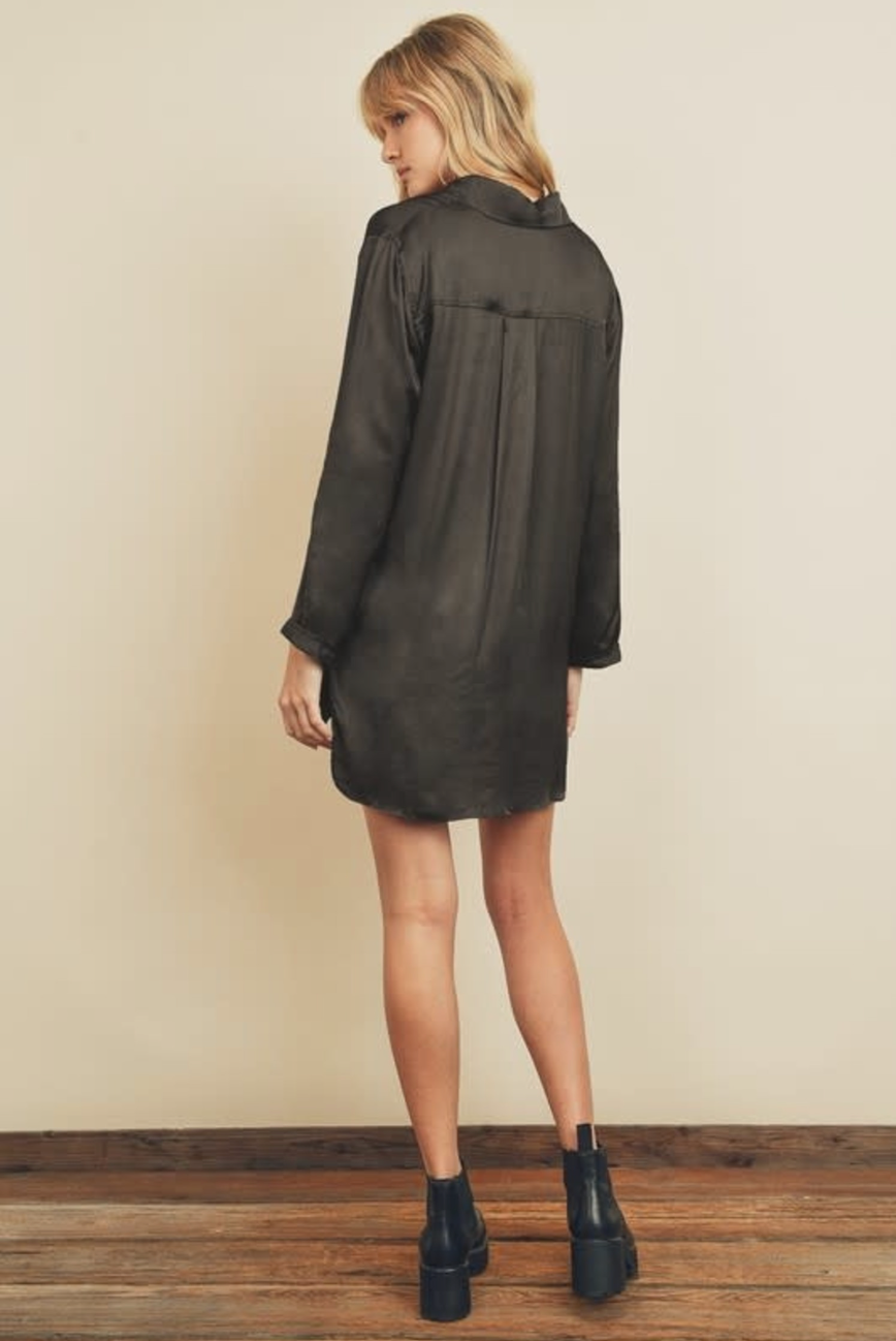 SATIN SIDE SLIT BUTTON DOWN