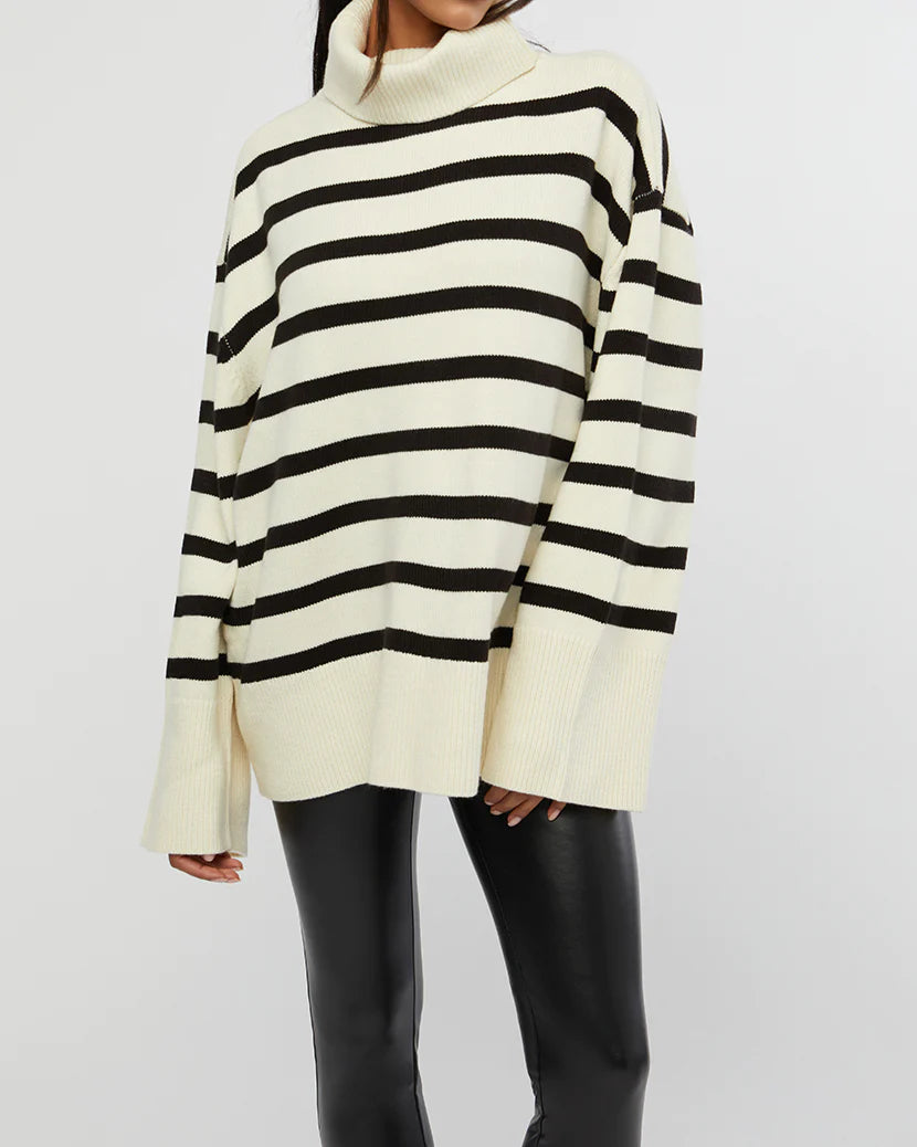 STRIPED TURTLE NECK SWEATER