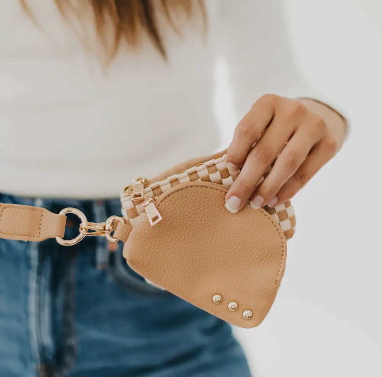 WONDERLUST WOVER DUEL POUCH  WRISTLETS