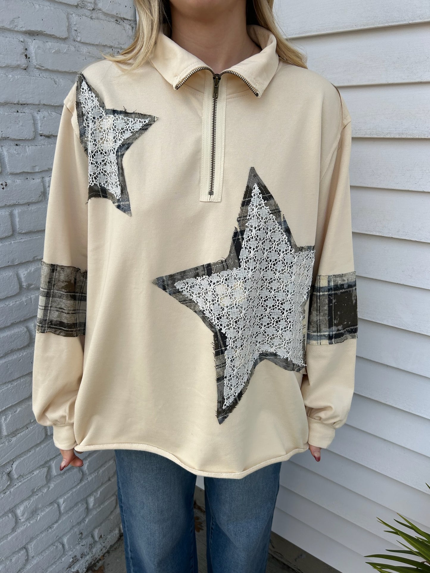 BALLOON SLEEVE STAR TOP