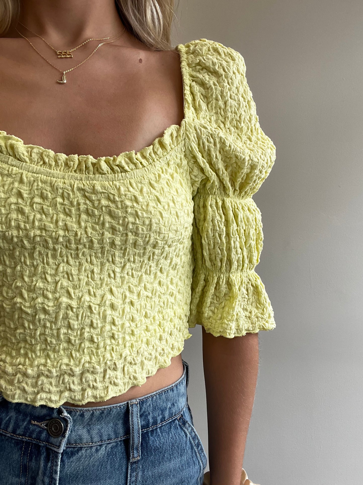 DANI SCOOP NECK CRINKLE TOP