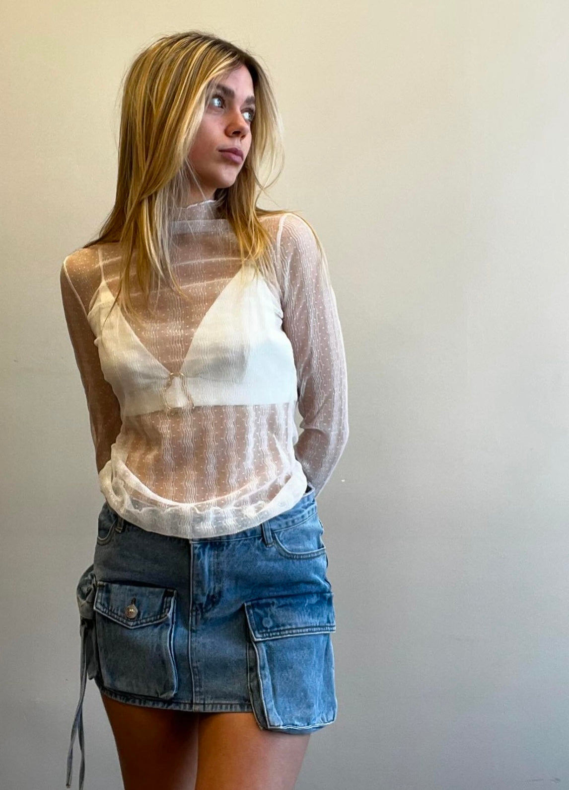 LACE TURTLE NECK DOTTED MESH TOP