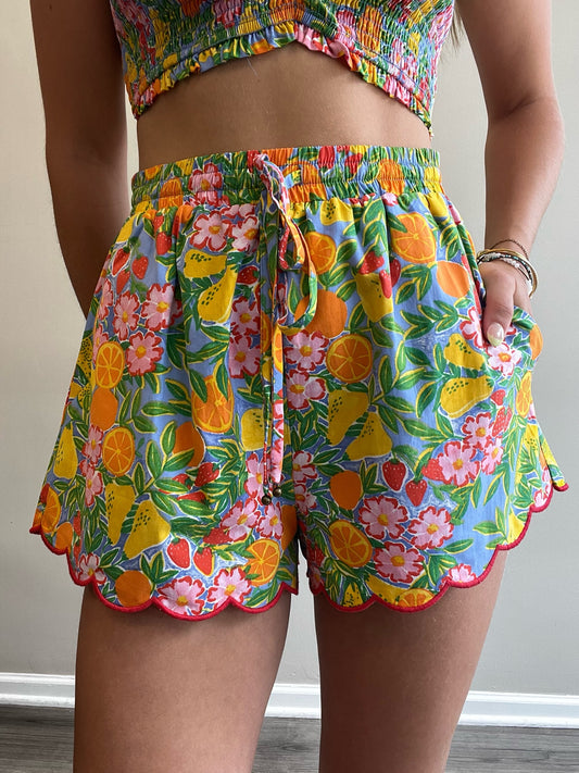 SWEET MINDSET SCALLOPED SHORTS