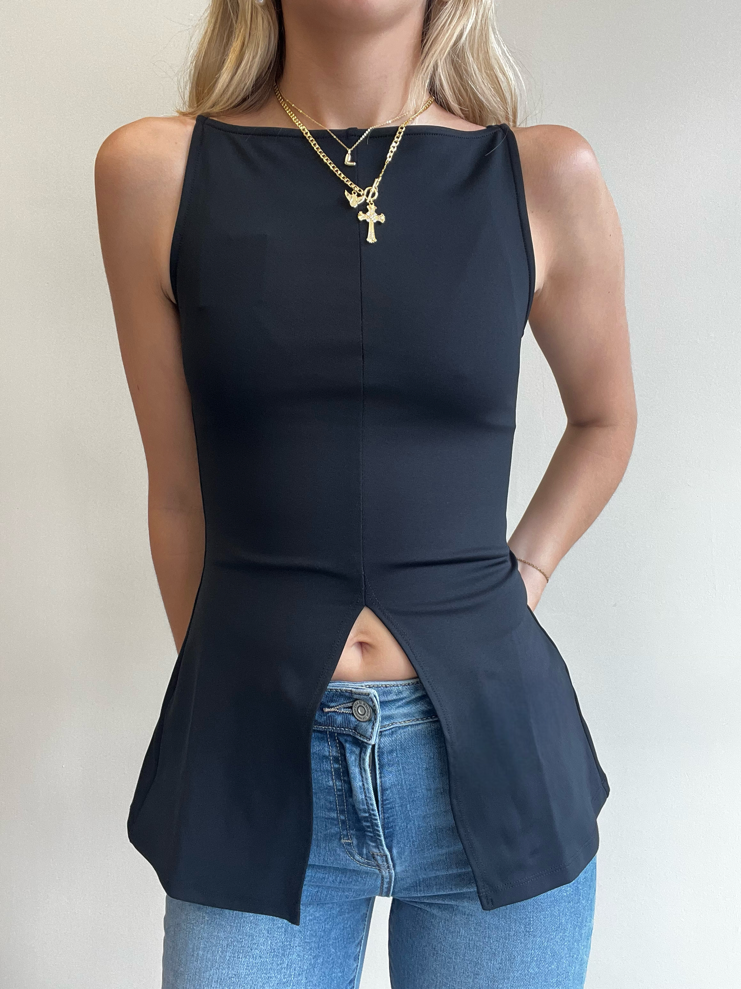 HIGH NECK FLY AWAY TOP