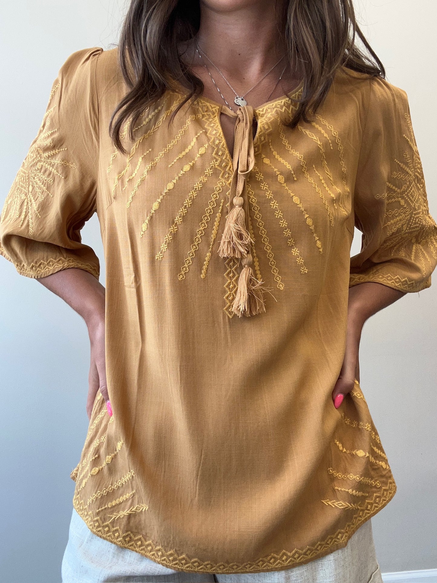 EMBROIDERED TIE TOP