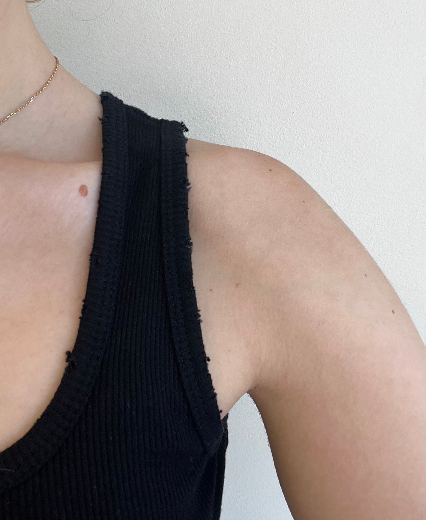 DISTRESSED TANK