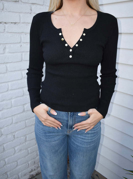 SOLID LONG SLEEVE HENLEY SWEATER