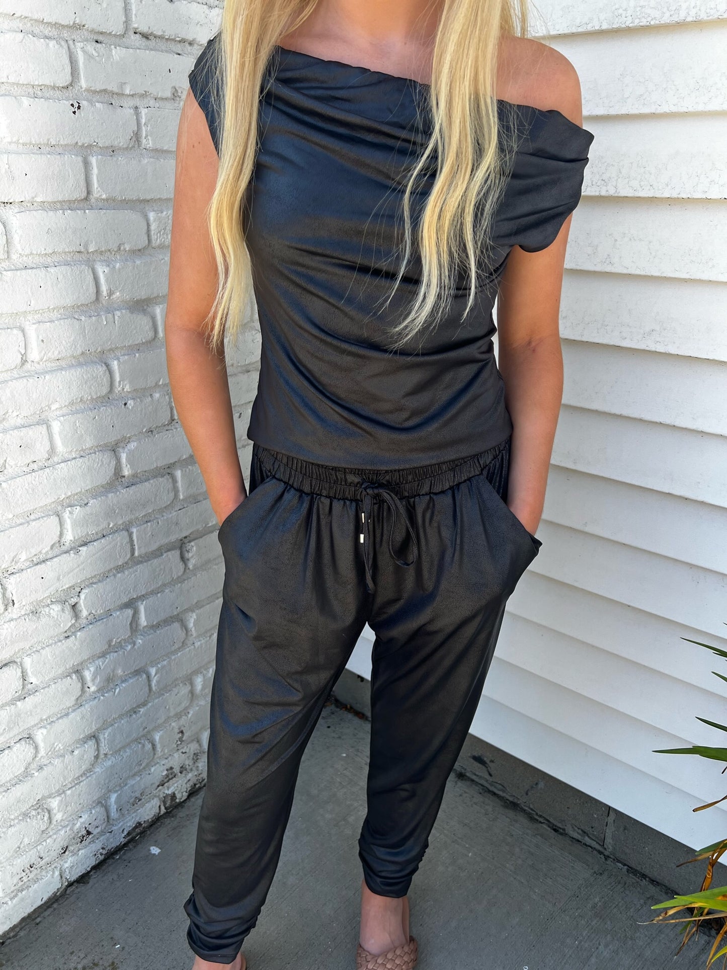 CHLOE OFF SHOULDER TOP