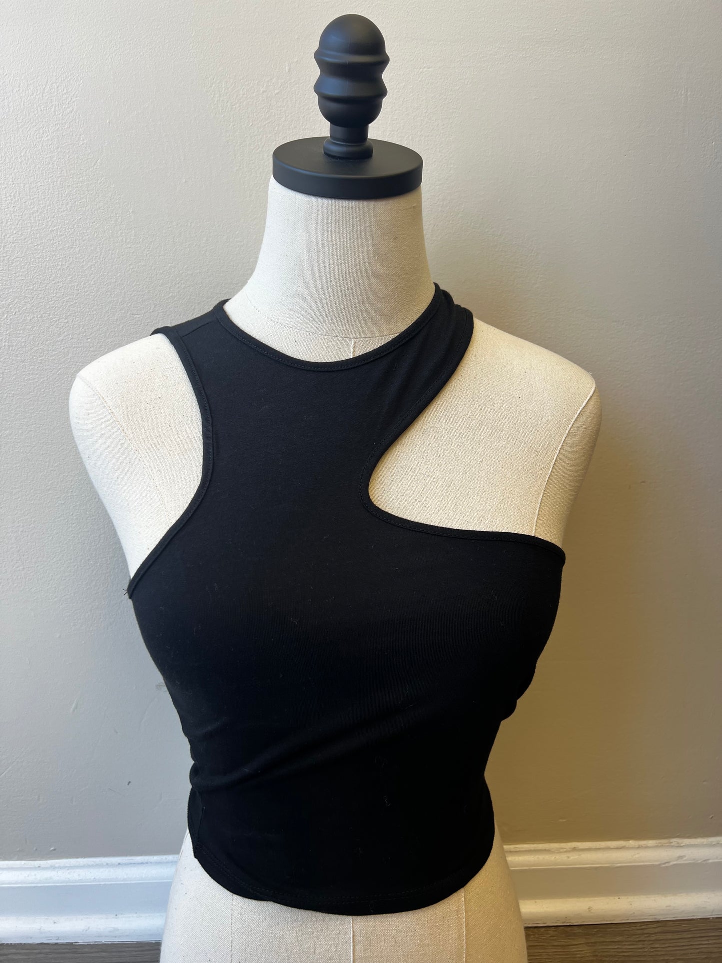 Asymmetric Detail Tank