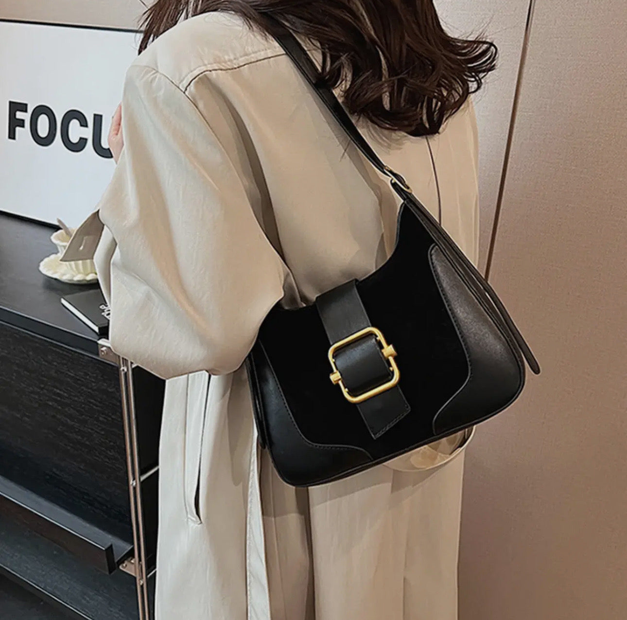 RETRO UNDERARM PURSE