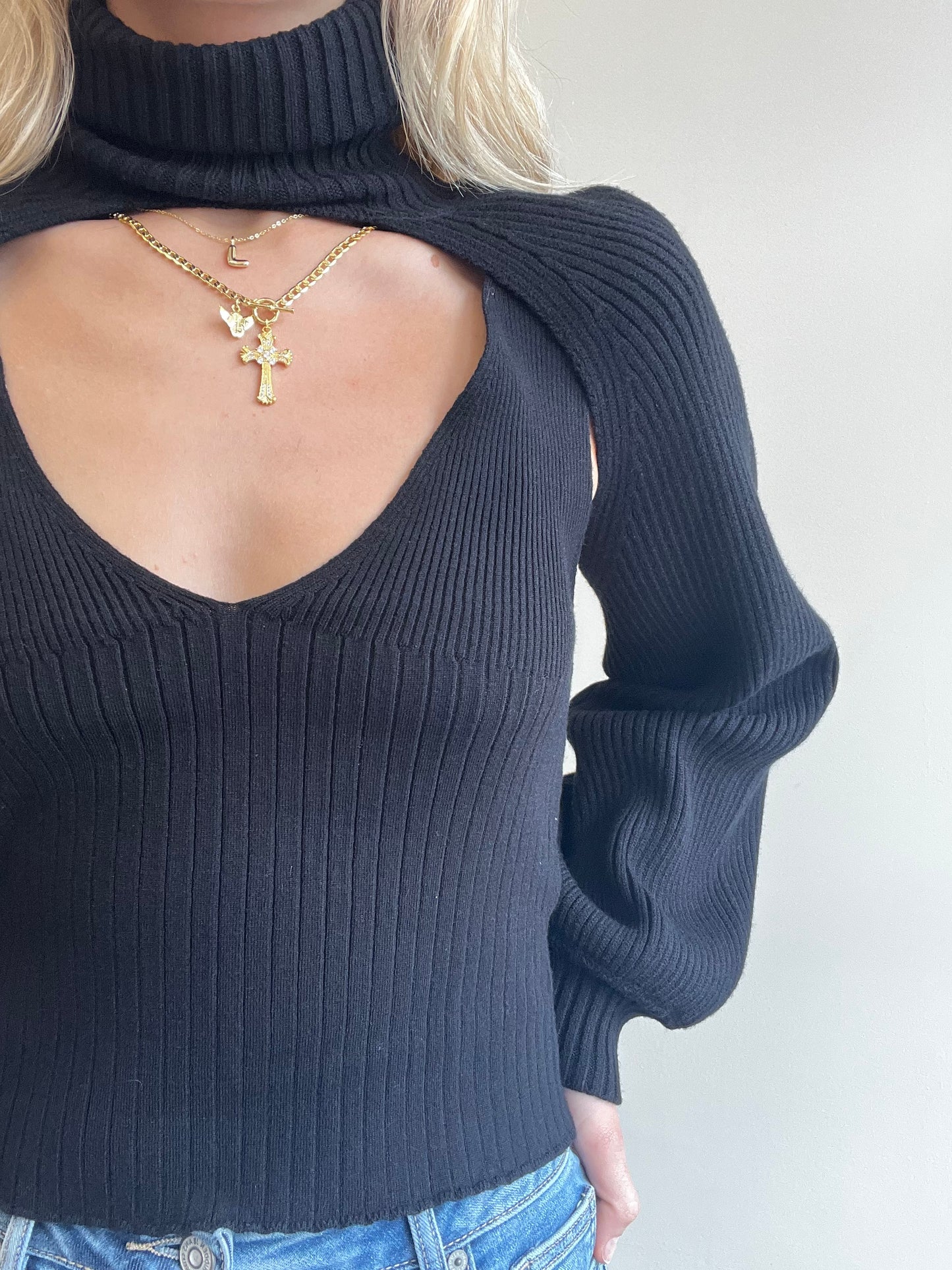 AMELIA KNIT SWEATER