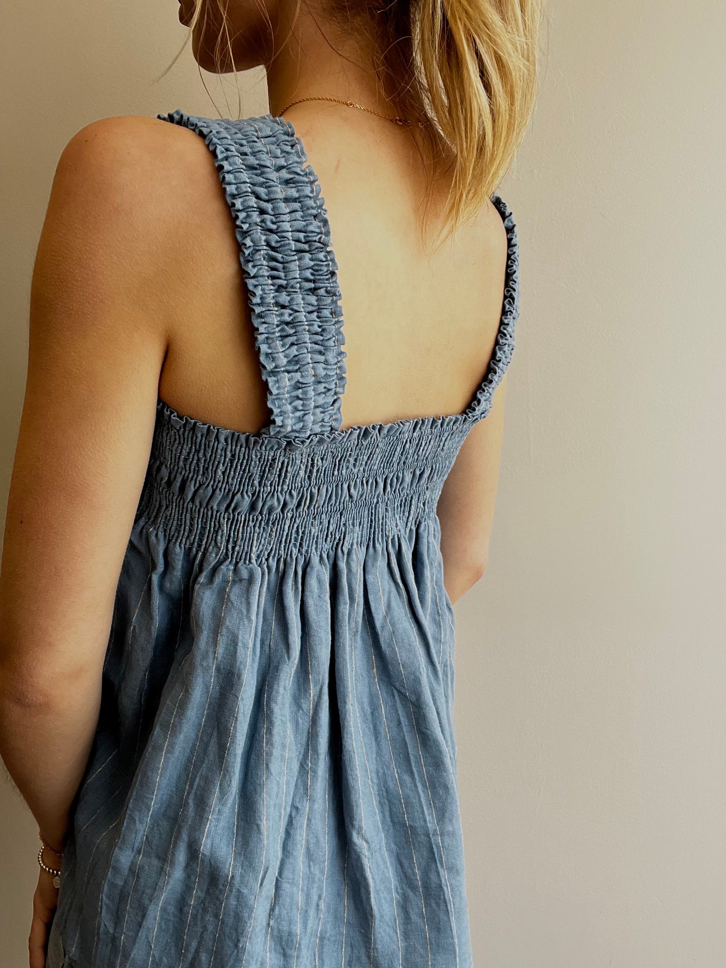 THE CASSANDRA TOP