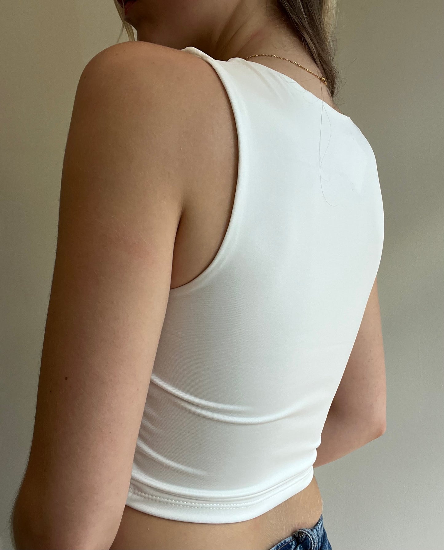 HIGH NECK TANK TOP