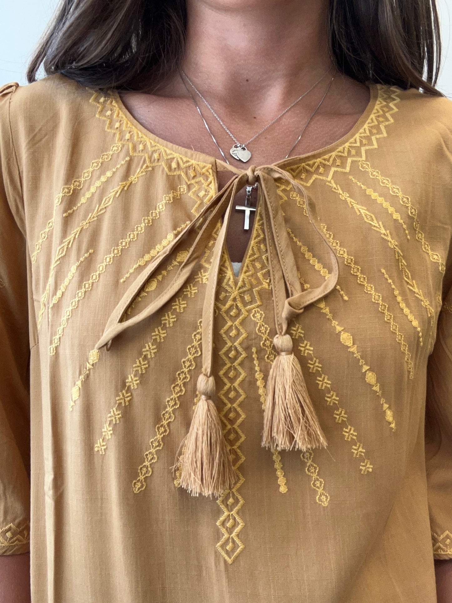 EMBROIDERED TIE TOP
