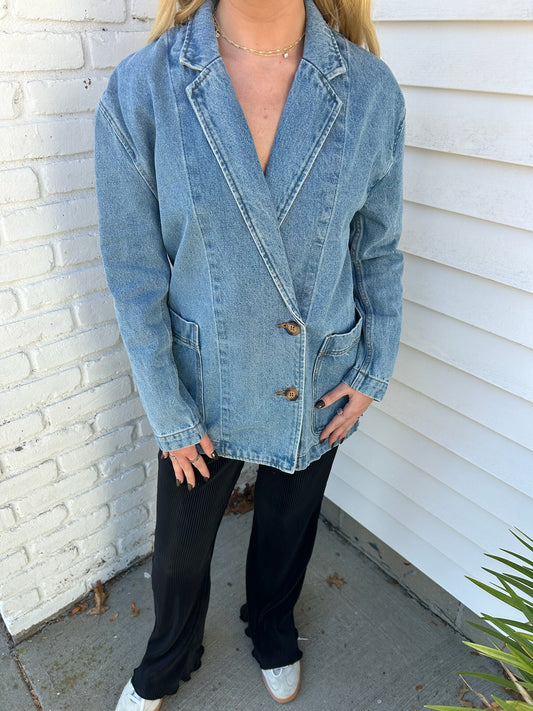 OVERSIZED DENIM BLAZER