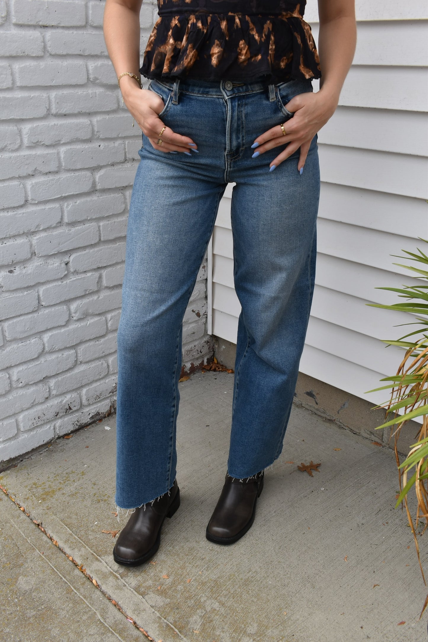 LOGAN HIGH WAIST JEANS