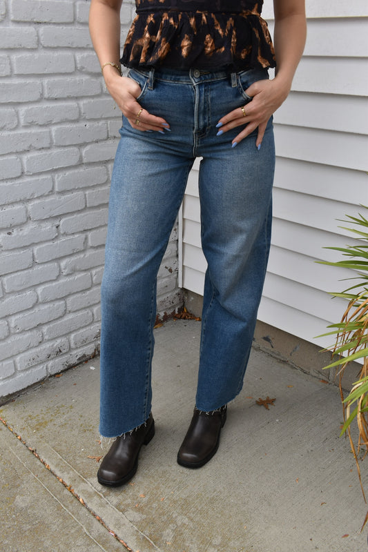 LOGAN HIGH WAIST JEANS
