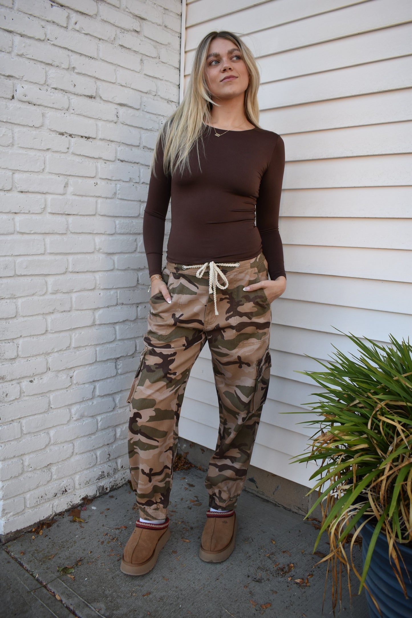CAMO TWILL JOGGER PANTS