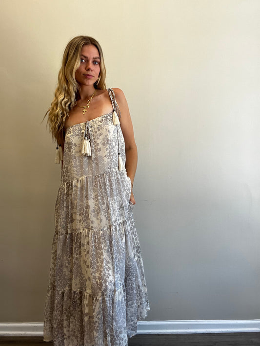 STAR PRINT TASSELED MIDI DRESS