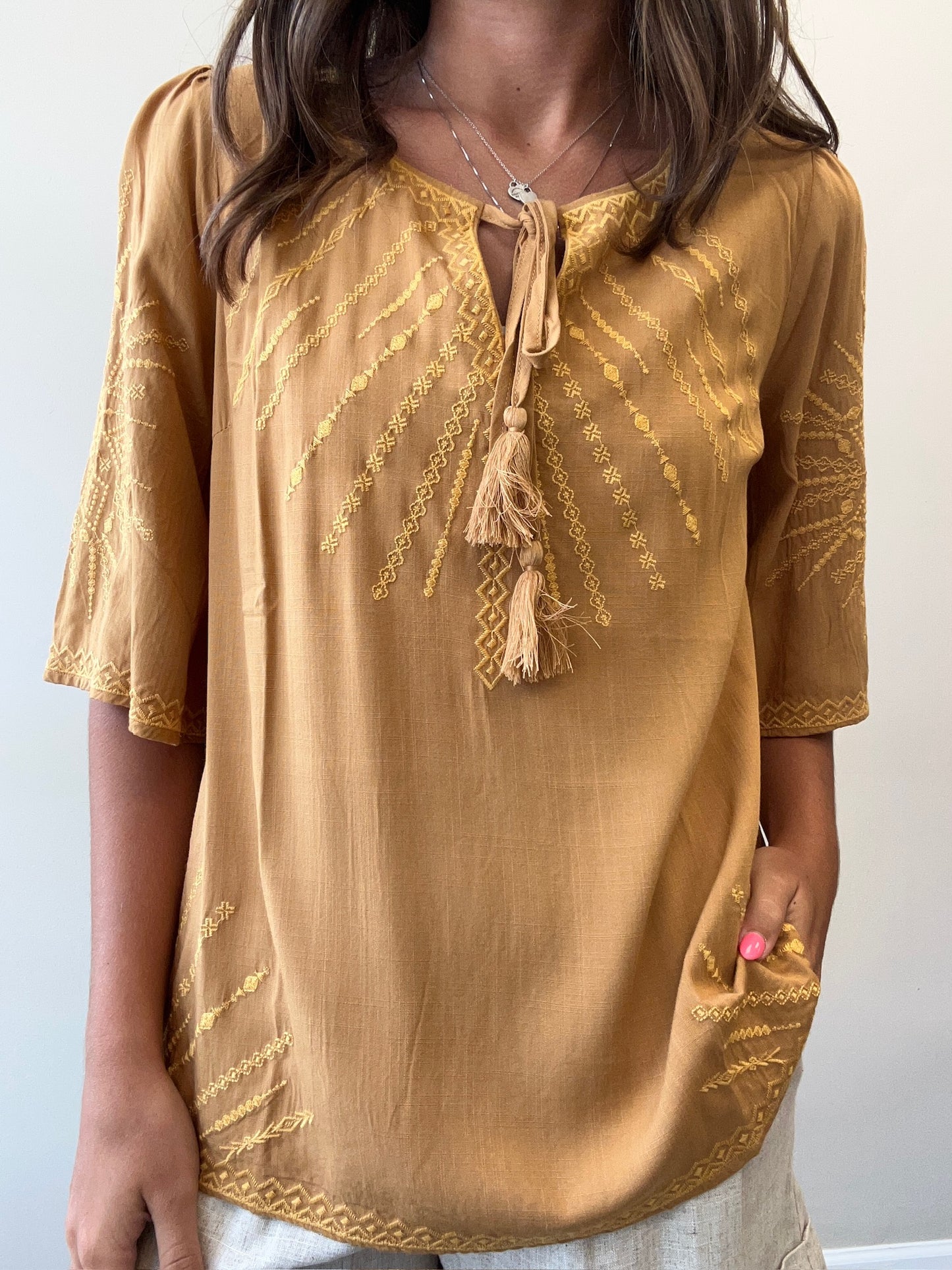 EMBROIDERED TIE TOP