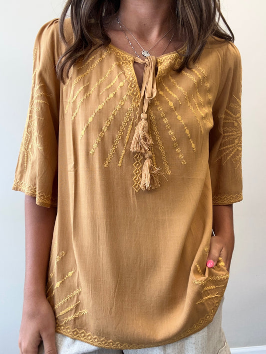EMBROIDERED TIE TOP