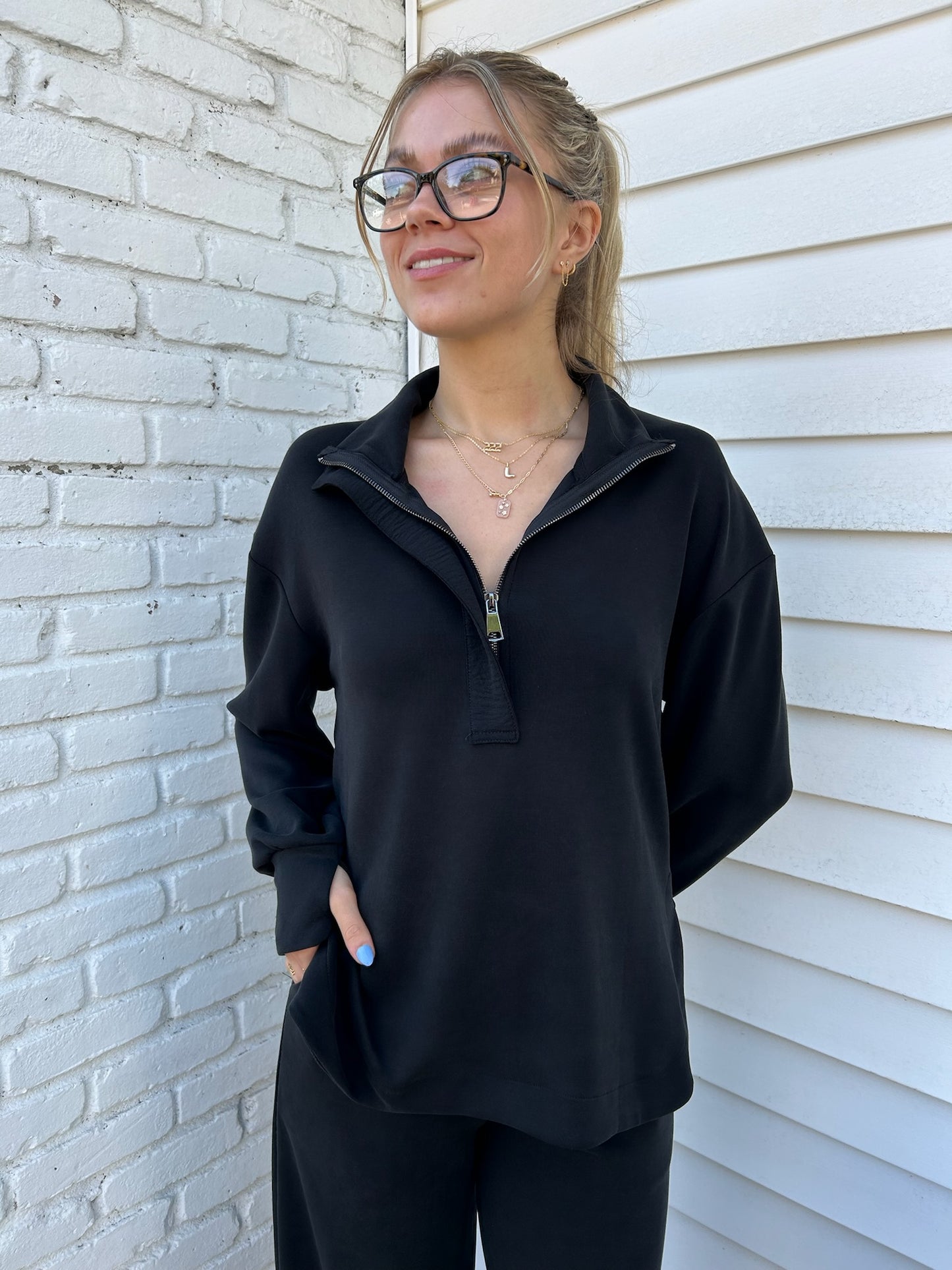 BROOKE ZIPPER TOP