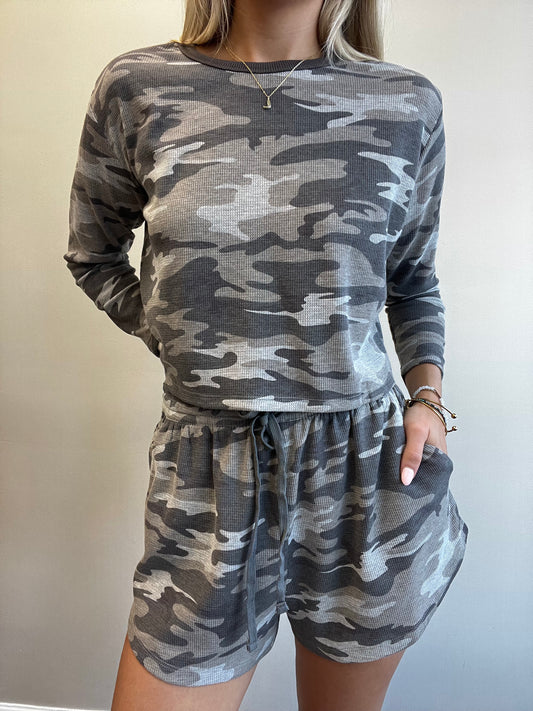 CAMO WAFFLE SHORTS