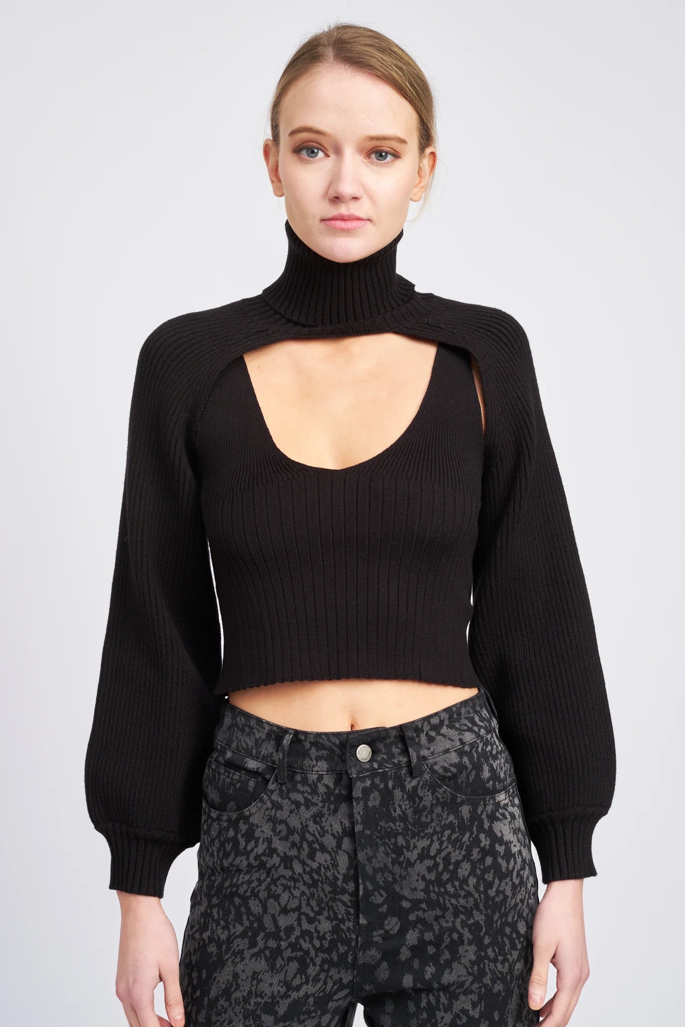AMELIA KNIT SWEATER