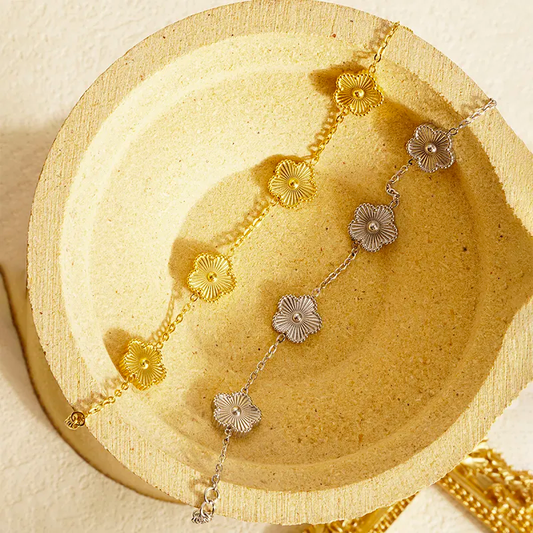 SOLID CLOVER BRACELET