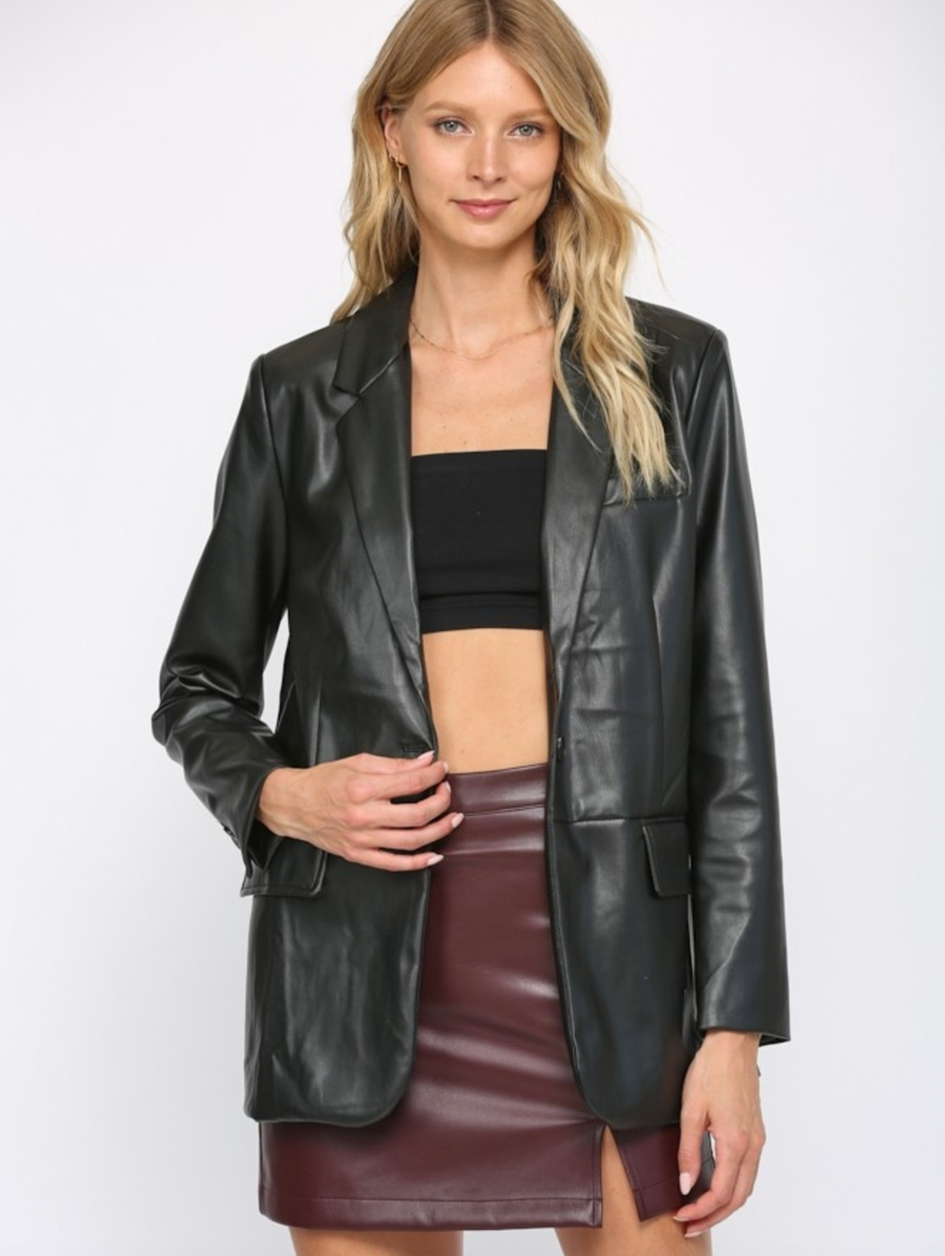 BLACK FAUX LEATHER BLAZER
